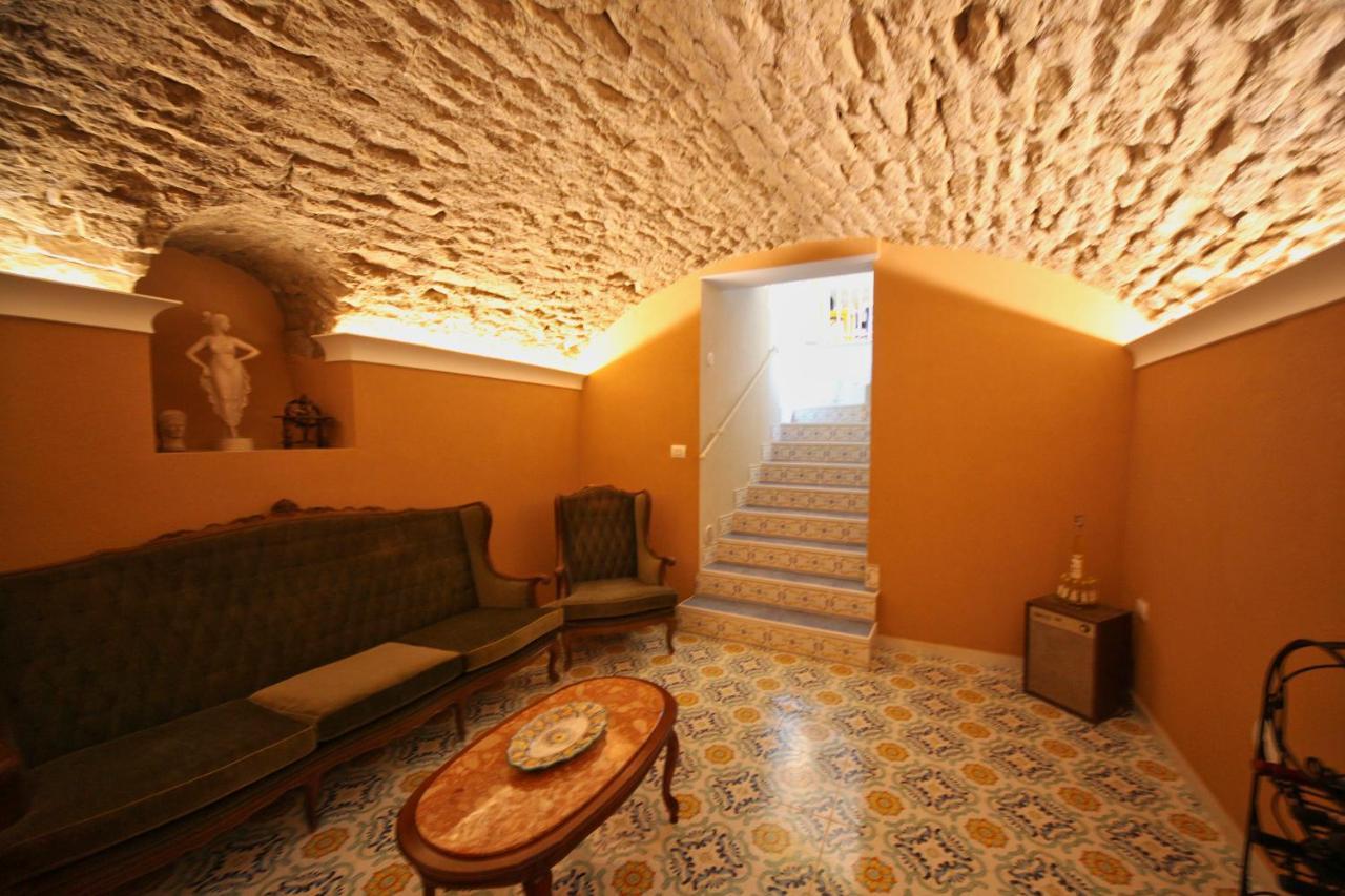 Bed and Breakfast Domus Vilu Ночера-Суперьоре Экстерьер фото