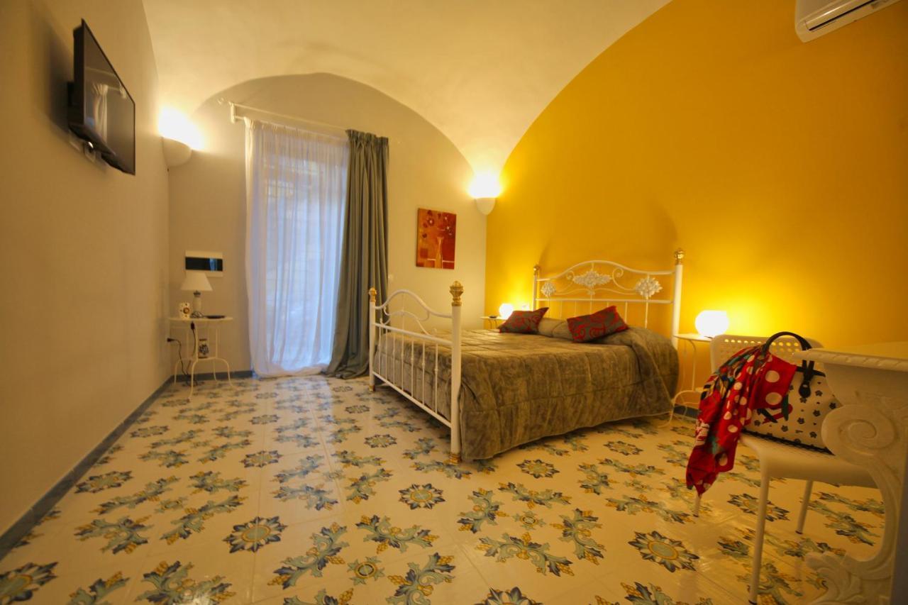 Bed and Breakfast Domus Vilu Ночера-Суперьоре Экстерьер фото